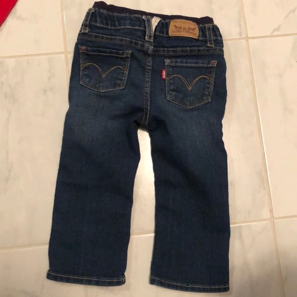Levi’s stretch jeans and 2 new shirts. EUC! - Picture 3 of 6